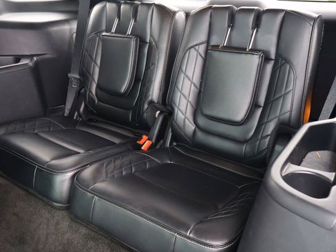 Used 2016 Ford Explorer Platinum AWD/4WD image 21
