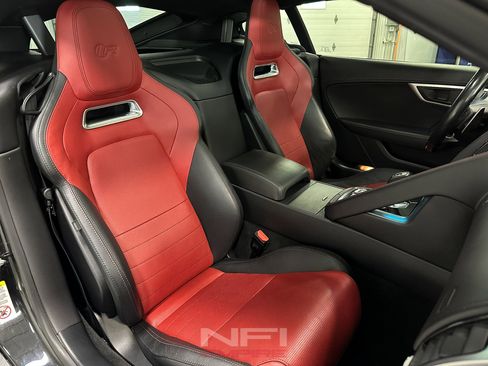 Used 2018 Jaguar F-TYPE R image 37