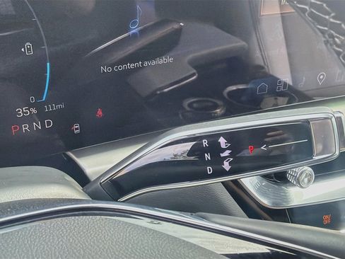Used 2024 Cadillac Lyriq Luxury AWD/4WD image 16