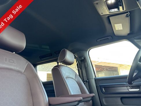 New 2025 Volkswagen ID. Buzz Pro S image 15