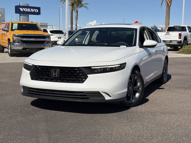 Used 2024 Honda Accord EX image 3