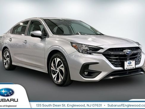 Used 2025 Subaru Legacy Premium AWD/4WD image 1