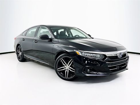 Certified 2022 Honda Accord Touring image 1
