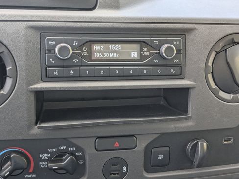 Certified 2024 Ford E-350 and Econoline 350 Super Duty w/ Power Windows & Locks Group image 19