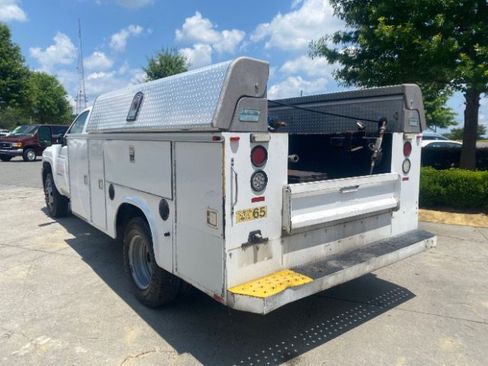 Used 2013 Chevrolet Silverado 3500 W/T image 3