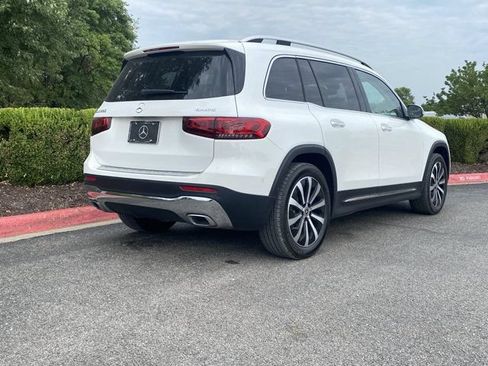 Used 2022 Mercedes-Benz GLB 250 4MATIC image 3