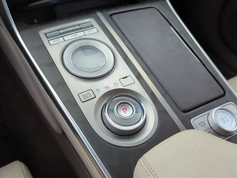 Used 2021 Genesis GV80 2.5T w/ Prestige Package 05 RWD image 12