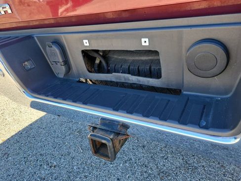 Used 2017 GMC Sierra 1500 SLT w/ SLT Premium Package image 9