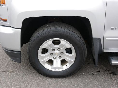 Used 2018 Chevrolet Silverado 1500 LT w/ All Star Edition image 7