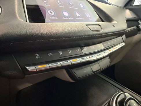 Used 2020 Cadillac XT4 Premium Luxury FWD image 12