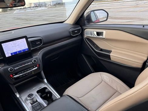 Used 2020 Ford Explorer Limited w/ Class III Trailer Tow Package image 15