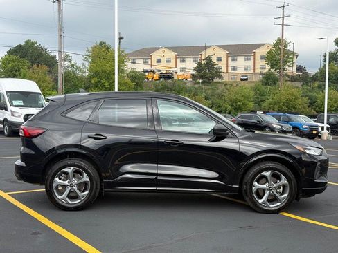 Certified 2023 Ford Escape ST-Line w/ Tech Pack #1 AWD/4WD image 2