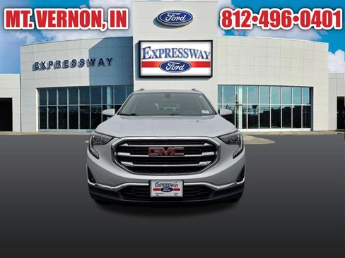 Used 2019 GMC Terrain SLT w/ Preferred Package FWD image 3