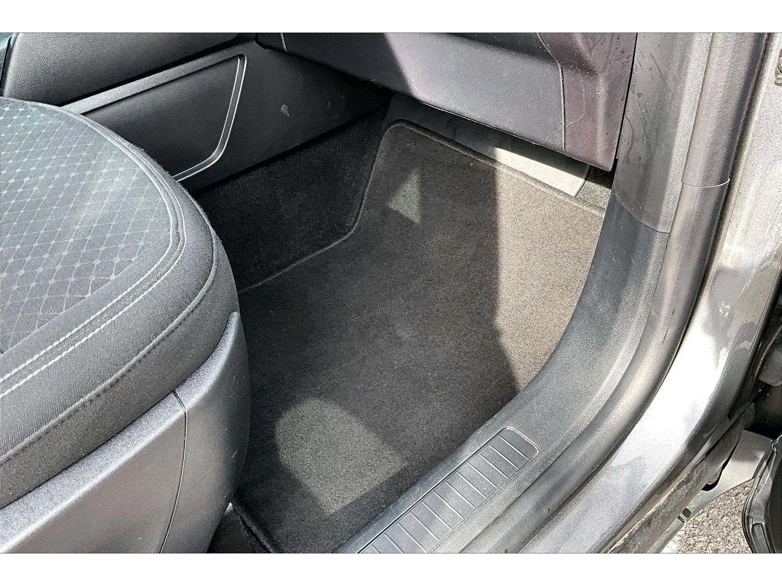 Used 2025 Ford Escape Active AWD/4WD image 43
