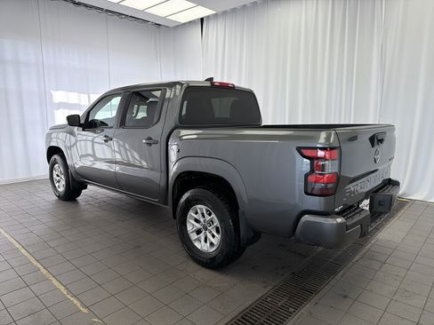 Used 2024 Nissan Frontier SV w/ Technology Package image 6