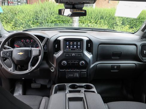 Used 2023 Chevrolet Silverado 1500 Custom AWD/4WD image 32