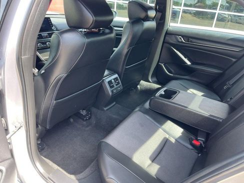 Used 2022 Honda Accord Sport image 13