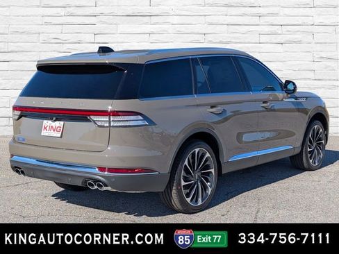 New 2026 Lincoln Aviator Reserve image 5