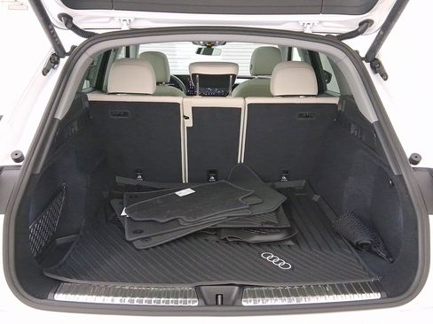 New 2025 Audi Q5 Premium image 28