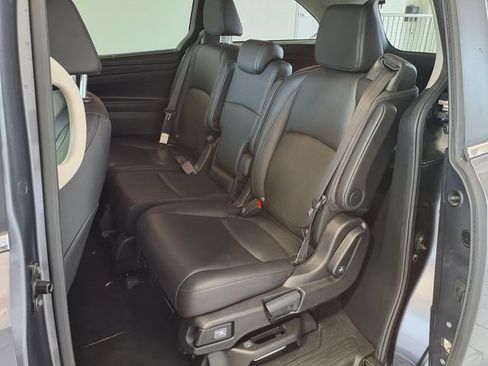 Used 2025 Honda Odyssey EX-L image 18