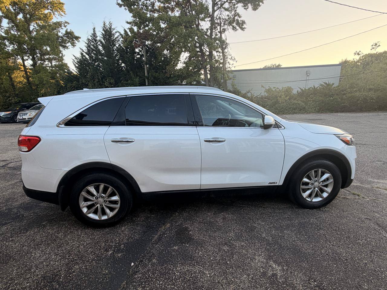 Used 2017 Kia Sorento AWD w/ LX Convenience Package image 8
