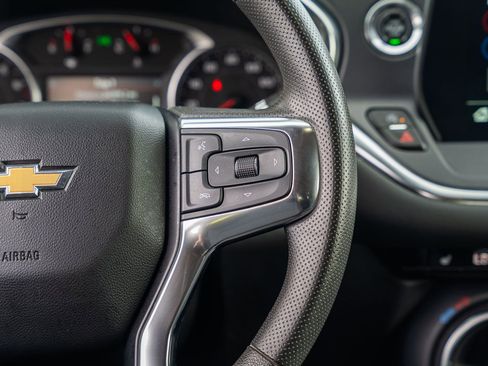 Used 2024 Chevrolet Blazer LT w/ Convenience Package FWD image 26