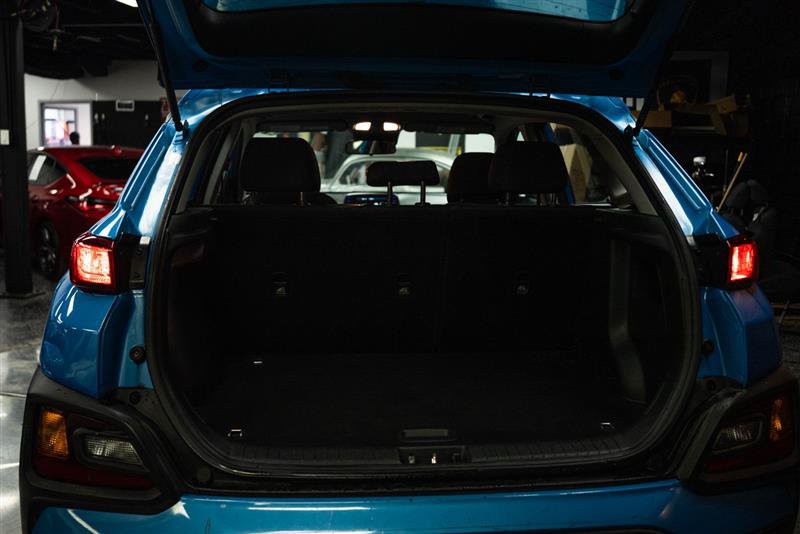 Used 2020 Hyundai Kona SE w/ Cargo Package FWD image 7