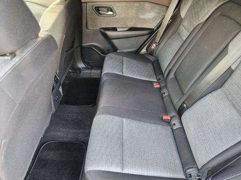 Used 2023 Nissan Rogue SV FWD image 26