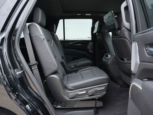 Certified 2024 Cadillac Escalade Sport Platinum AWD/4WD image 24