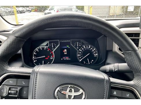 Used 2022 Toyota Tundra SR5 w/ SR5 Premium Package image 20