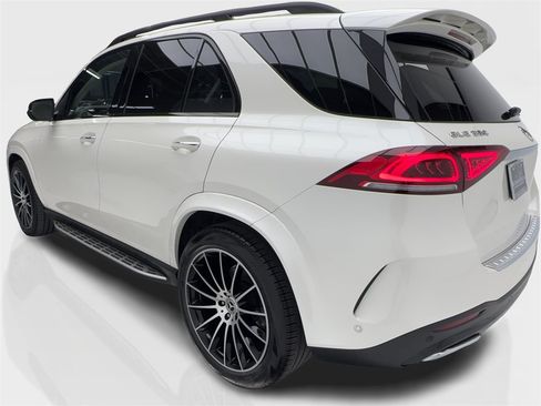 Used 2022 Mercedes-Benz GLE 350 4MATIC w/ AMG Line Exterior image 9