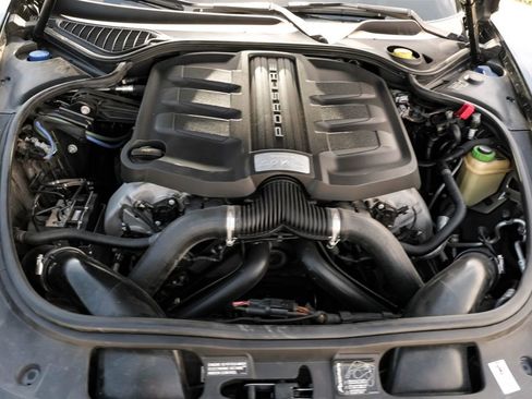 Used 2016 Porsche Panamera S image 60