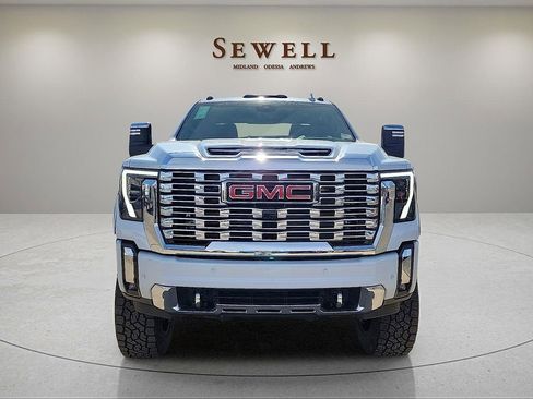 New 2026 GMC Sierra 2500 Denali w/ Denali Reserve Package AWD/4WD image 8