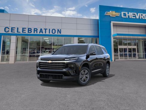 New 2026 Chevrolet Traverse LT w/ LPO, Floor Liner Package image 8