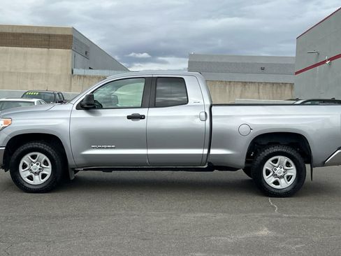 Used 2016 Toyota Tundra SR5 w/ Tow Package RWD image 9