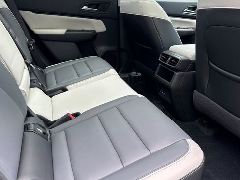 Used 2025 Honda Prologue Touring image 32