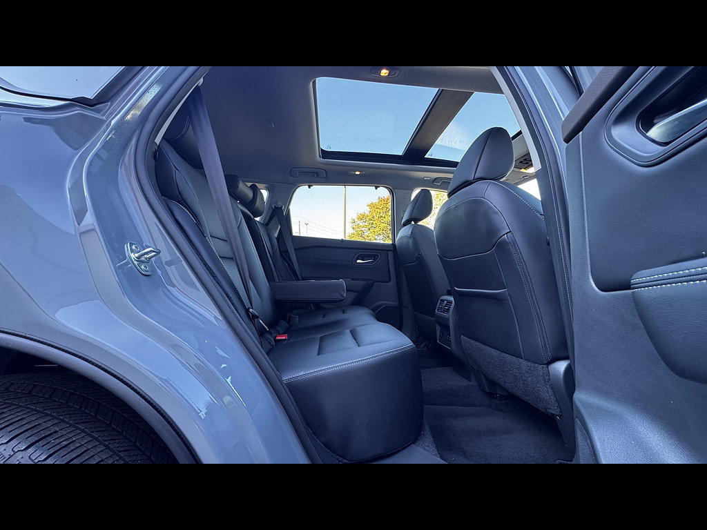 Used 2023 Nissan Rogue SL w/ SL Premium Package AWD/4WD image 28