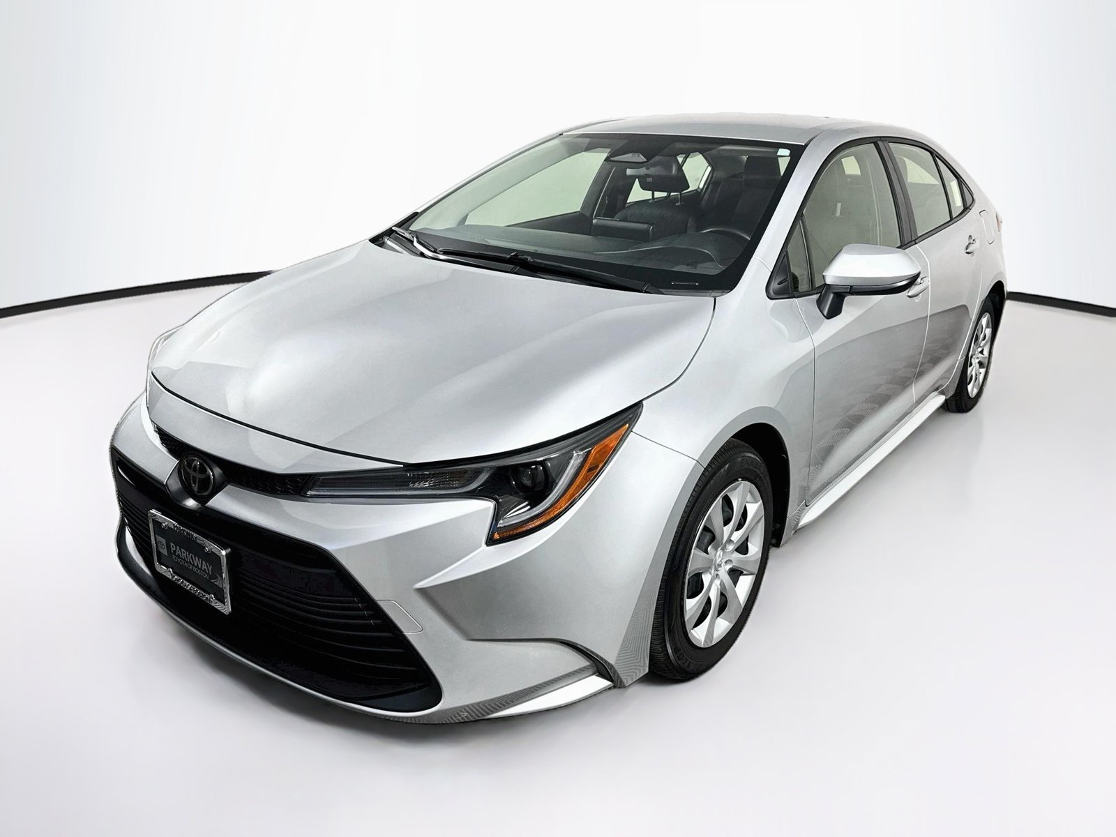 Certified 2024 Toyota Corolla LE FWD image 3