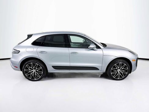 New 2026 Porsche Macan image 8