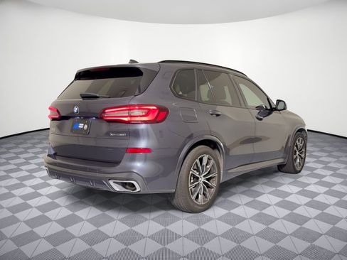 Used 2022 BMW X5 xDrive40i w/ M Sport Package AWD/4WD image 9
