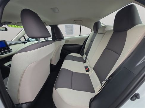 Certified 2025 Toyota Corolla LE image 12