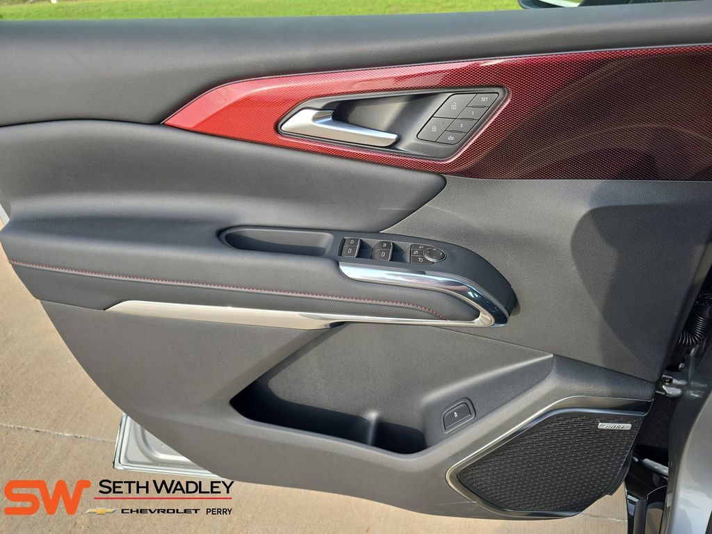 New 2026 Chevrolet Traverse RS w/ LPO, Floor Liner Package AWD/4WD image 28