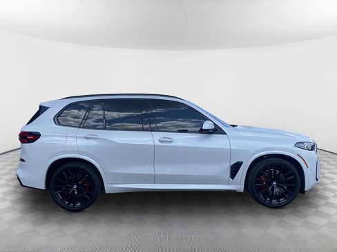 Used 2024 BMW X5 xDrive40i w/ M Sport Package AWD/4WD image 9