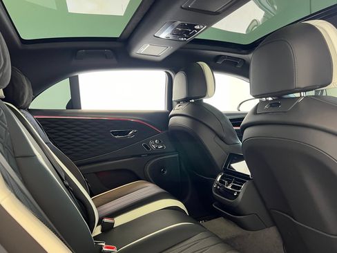 Used 2023 Bentley Flying Spur W12 AWD/4WD image 25