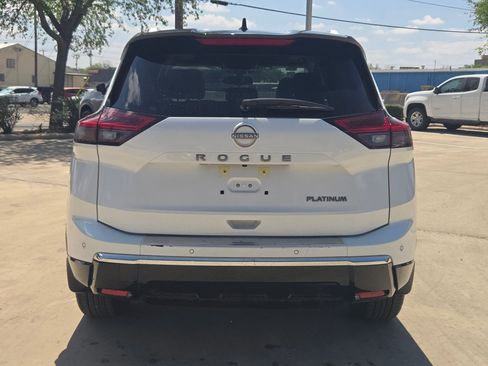 Certified 2024 Nissan Rogue Platinum w/ Platinum Premium Package image 4