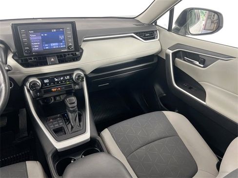 Used 2021 Toyota RAV4 XLE image 25