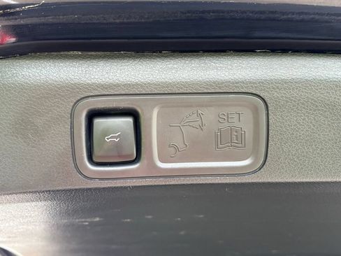 Used 2024 Ford Expedition Max Limited AWD/4WD image 8