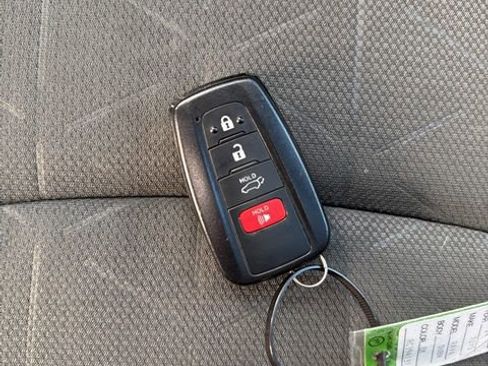 Used 2024 Toyota RAV4 XLE w/ Convenience Package image 37