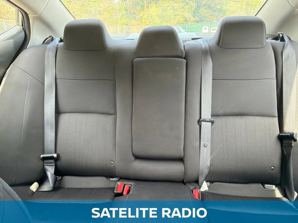 Used 2025 Nissan Altima 2.5 SV FWD image 9