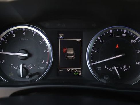 Used 2017 Toyota Highlander XLE image 17